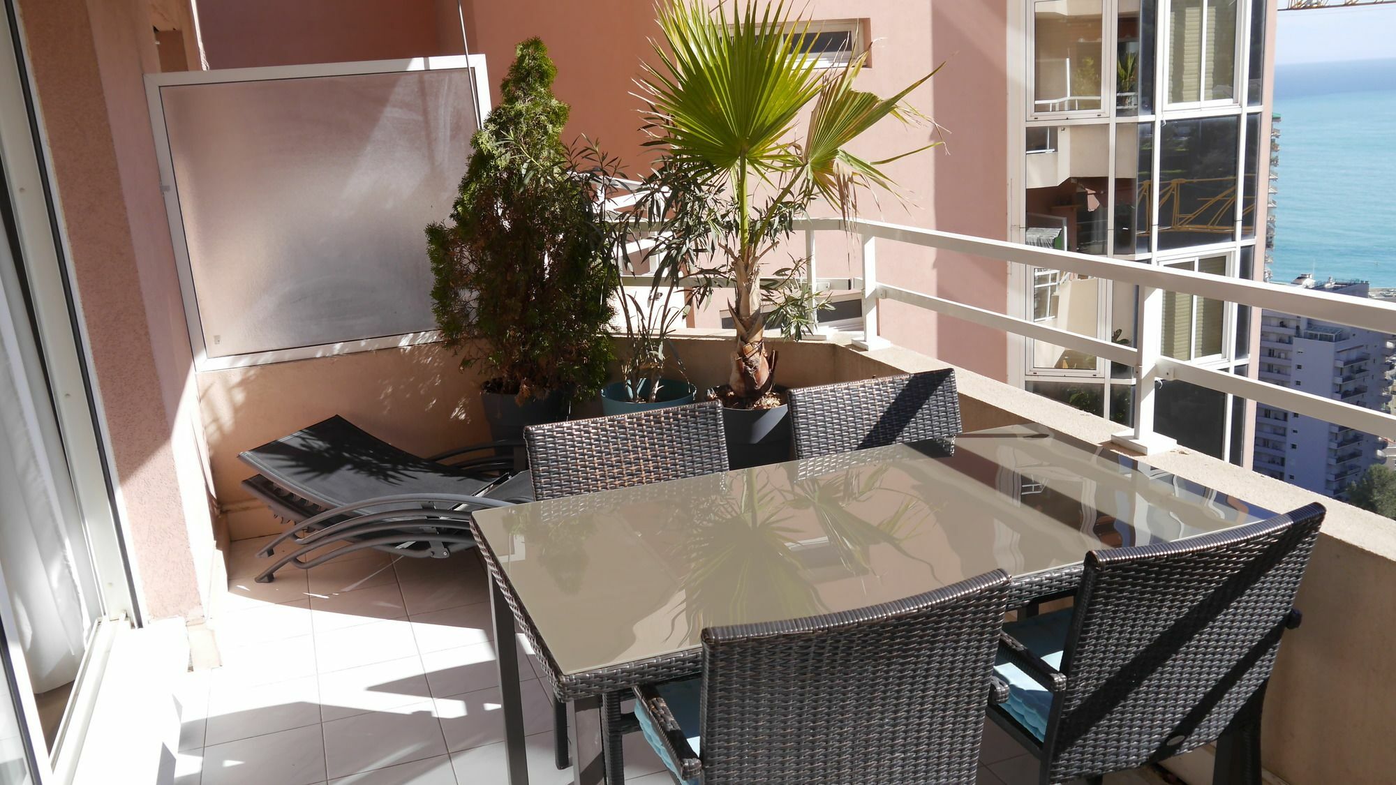 Monaco Pool Sea View Apartments Босолей Экстерьер фото